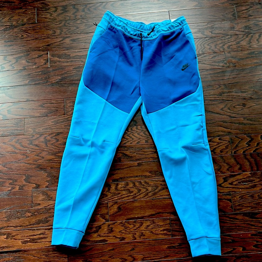 Nike sweats/joggers. Brand New never worn. Size XL. Blue
